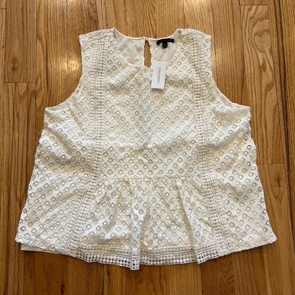 Banana Republic Tops - Banana Republic White Sleeveless Blouse